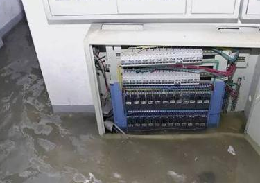 天氣原因配電房進水該怎么辦？